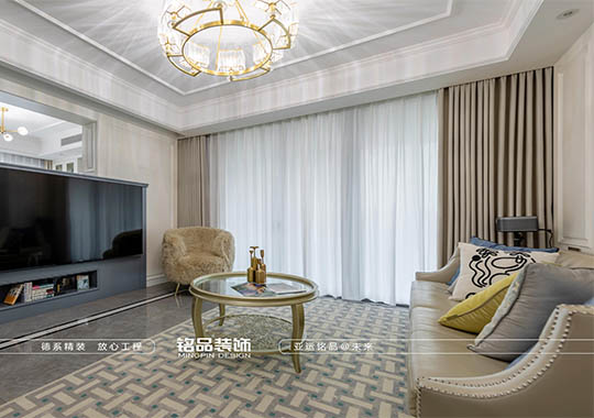 建德金色阳光135²美式轻奢装修效果案例图